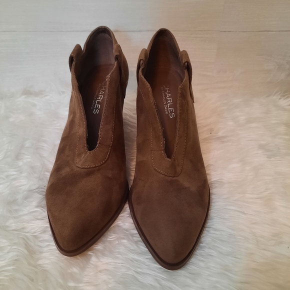 Charles david gray suede ankle boots sz 6 - Picture 3 of 6